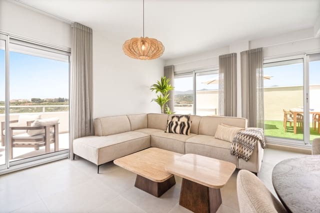 2 bedroom Penthouse for sale in New Golden Mile, Estepona - € 550,000 (Ref: 9439811)