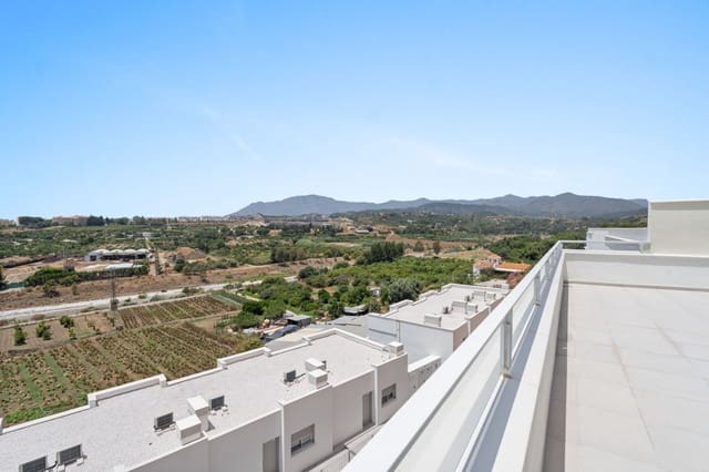 2 bedroom Penthouse for sale in New Golden Mile, Estepona - € 550,000 (Ref: 9439811)