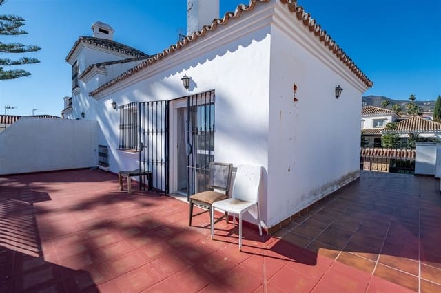 Chalet de 7 habitaciones en Benalmádena en venta - 1.295.000 € (Ref: 9439813)
