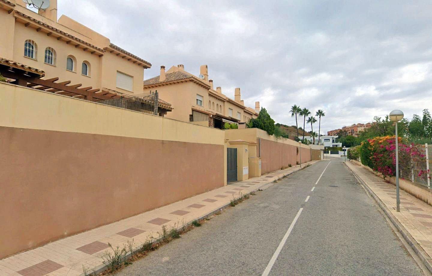 3 sypialnia Dom blizniak na sprzedaż w Calahonda - 452 000 € (Ref: 9439815)