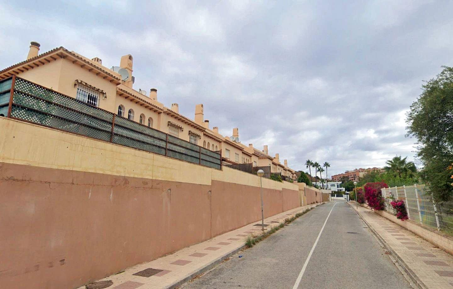 3 sypialnia Dom blizniak na sprzedaż w Calahonda - 452 000 € (Ref: 9439815)