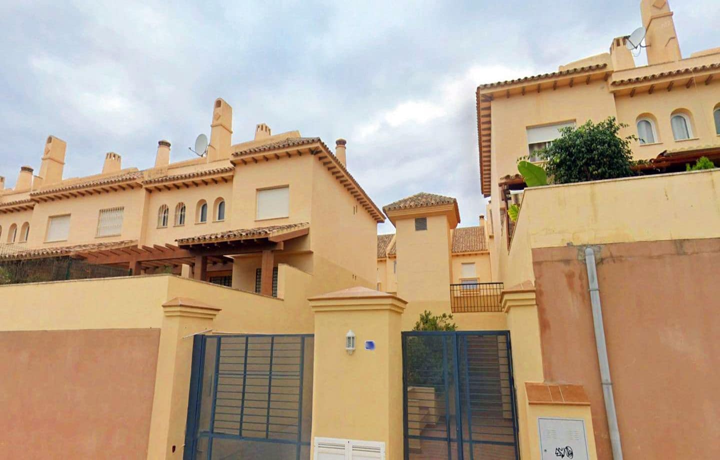 3 sypialnia Dom blizniak na sprzedaż w Calahonda - 452 000 € (Ref: 9439815)