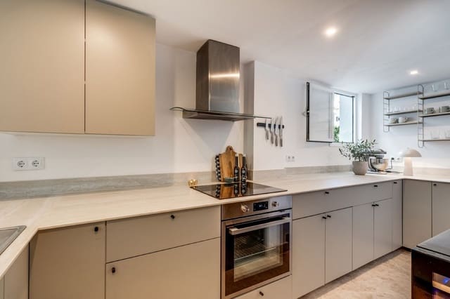 4 makuuhuone Omakotitalo myytävänä paikassa Nueva Andalucia, Marbella - 755 000 € (Ref: 9439816)