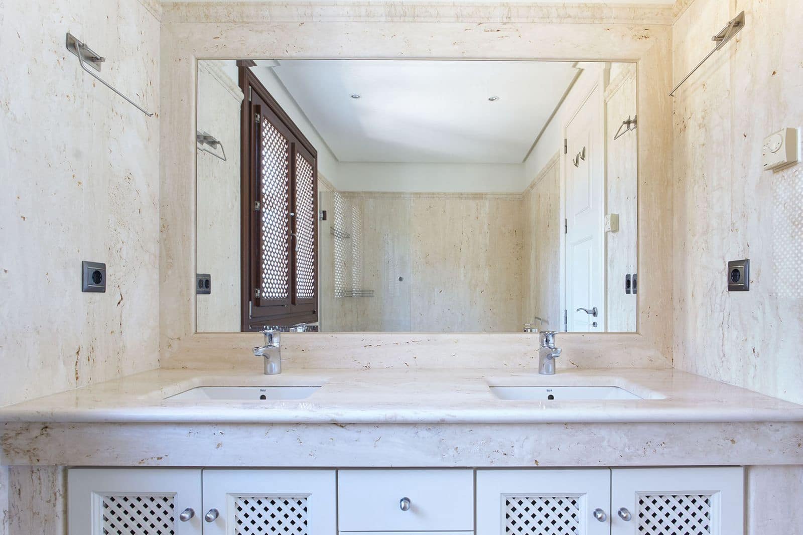 3 sypialnia Apartament na sprzedaż w Estepona - 1 750 000 € (Ref: 9439821)