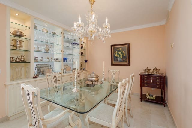 2 sovrum Lägenhet till salu i La Quinta, Benahavís - 649 000 € (Ref: 9439824)