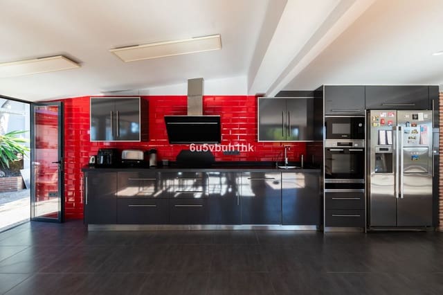 5 soveværelse Villa til salg i Torremolinos - € 965.000 (Ref: 9439825)