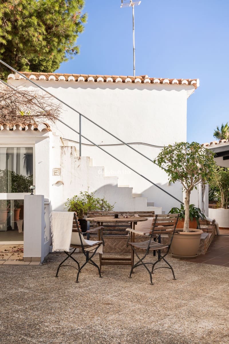 5 soveværelse Villa til salg i Torremolinos - € 965.000 (Ref: 9439825)