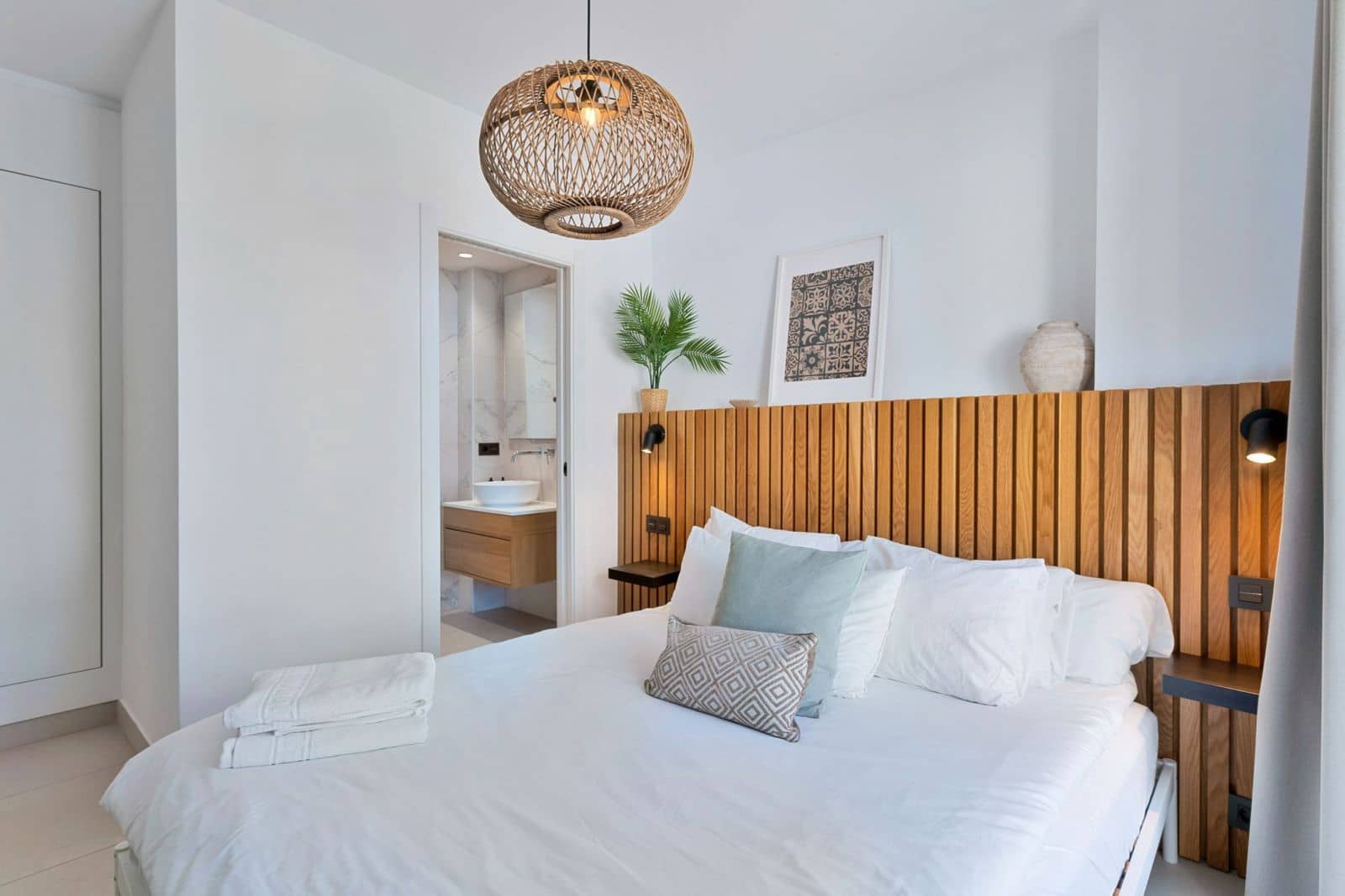 3 bedroom Penthouse for sale in Nueva Andalucia - € 625,000 (Ref: 9439994)