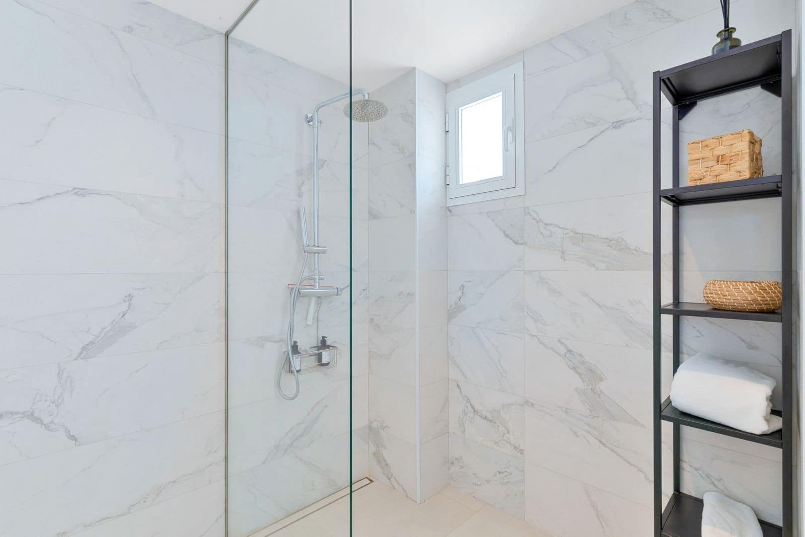 3 bedroom Penthouse for sale in Nueva Andalucia - € 625,000 (Ref: 9439994)