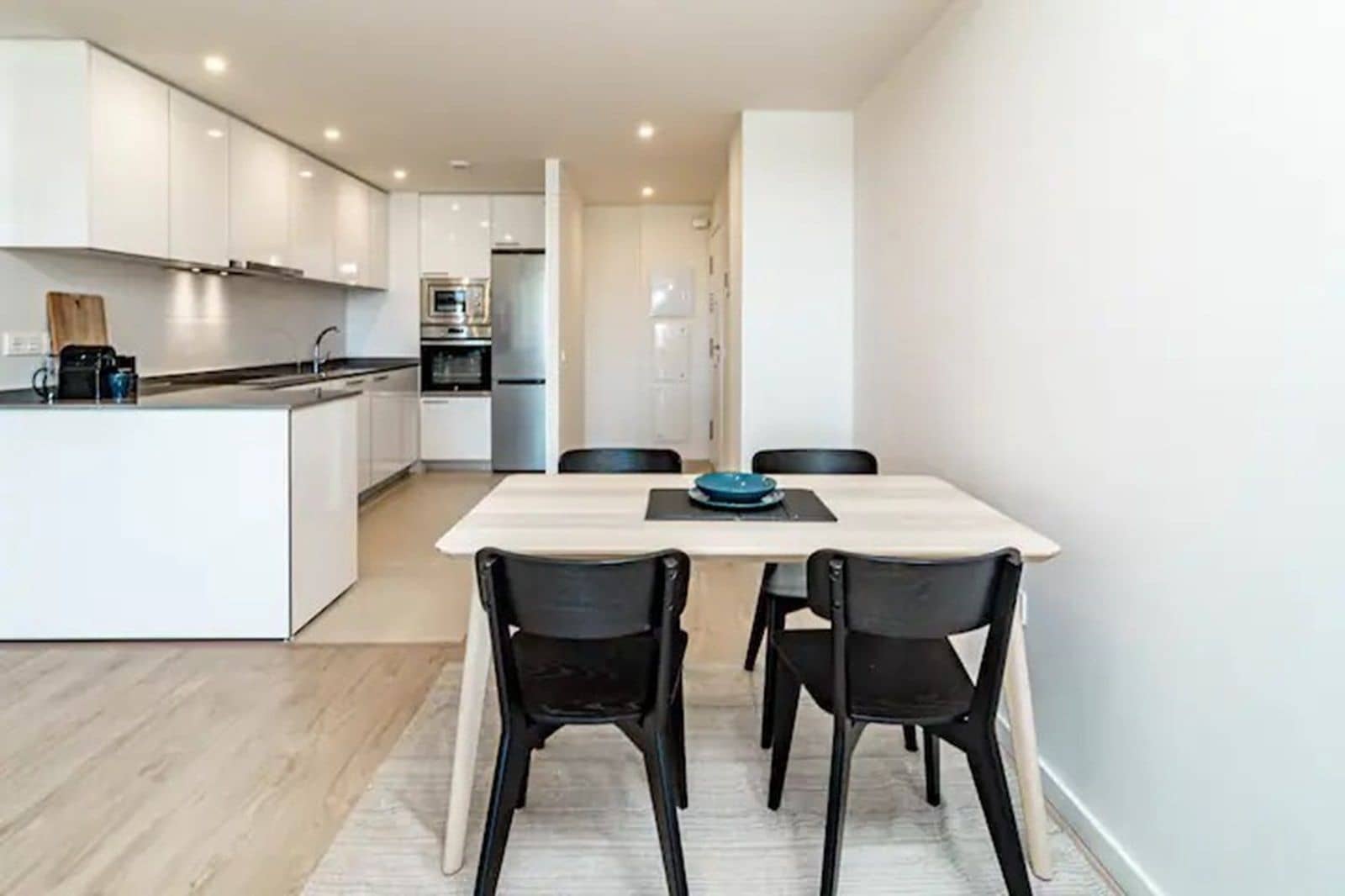 2 makuuhuone Huoneisto myytävänä paikassa Nueva Andalucia - 399 000 € (Ref: 9448773)