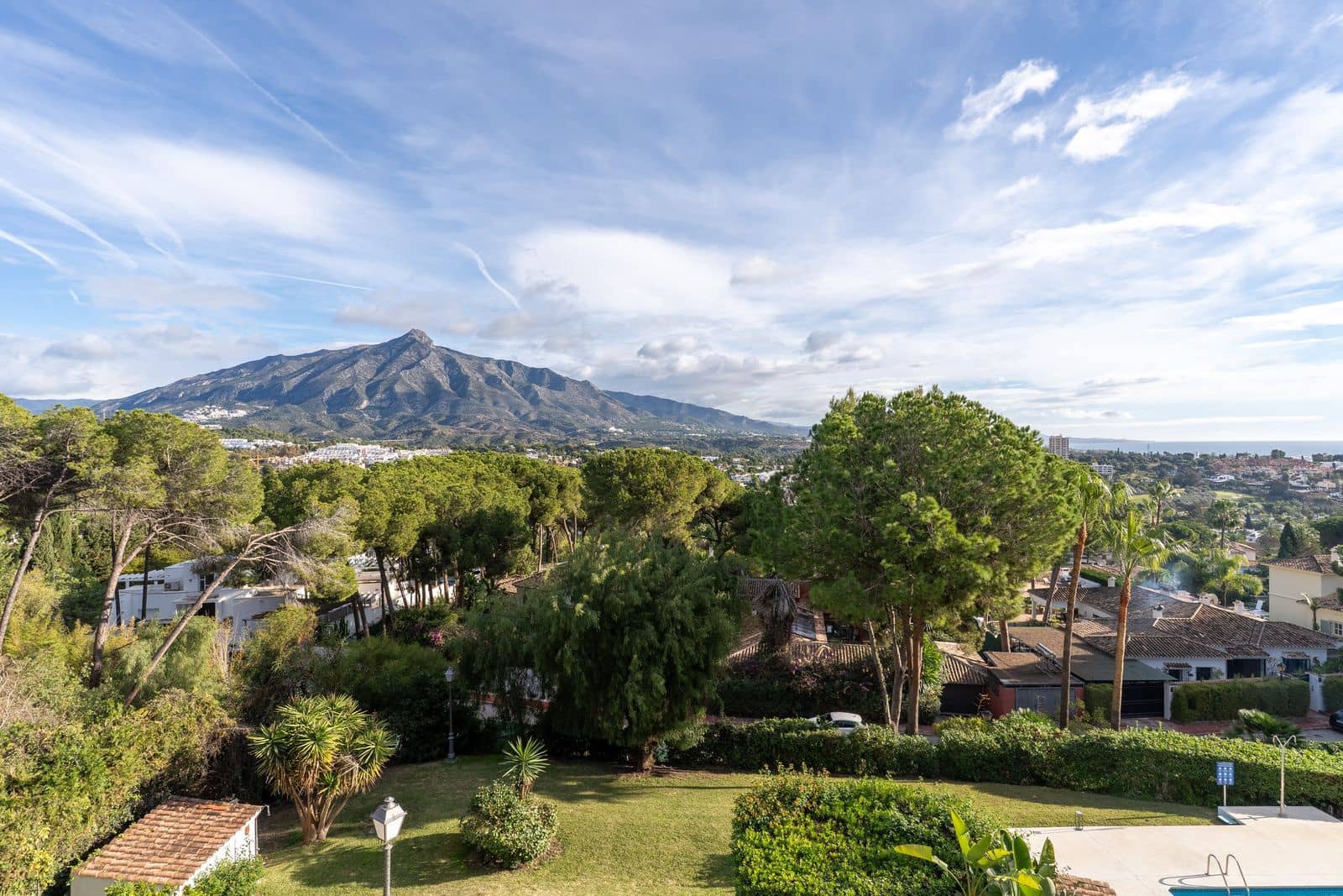 3 makuuhuone Huoneisto myytävänä paikassa Nueva Andalucia - 749 000 € (Ref: 9448775)