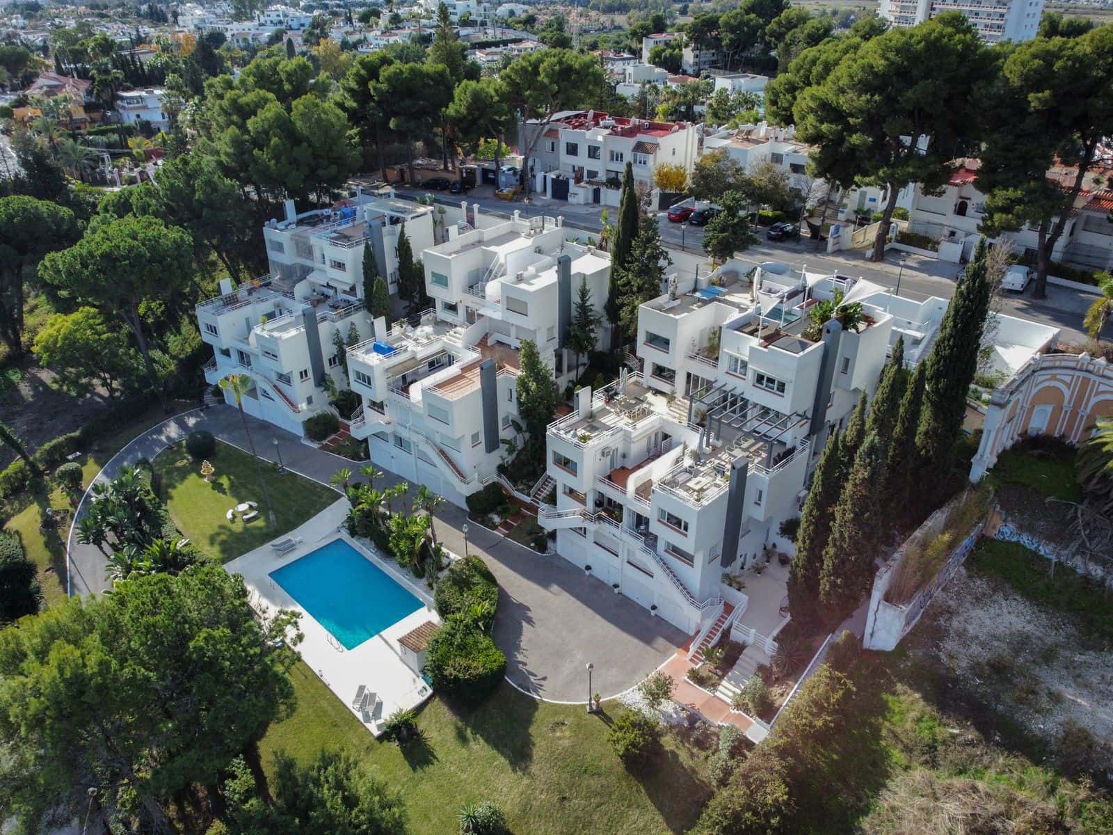 3 makuuhuone Huoneisto myytävänä paikassa Nueva Andalucia - 749 000 € (Ref: 9448775)