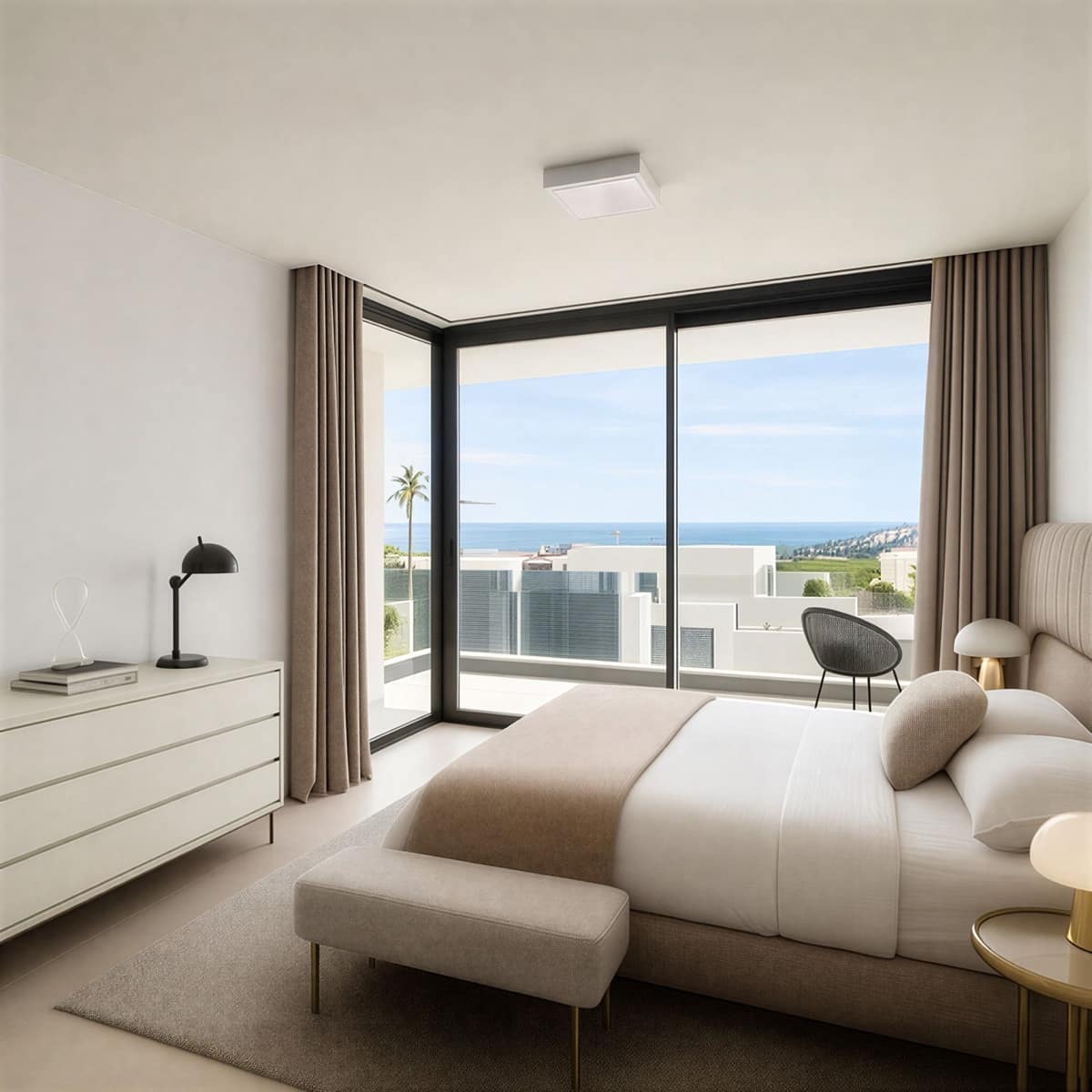 4 bedroom Villa for sale in La Duquesa / Puerto de la Duquesa - € 1,300,000 (Ref: 9448777)