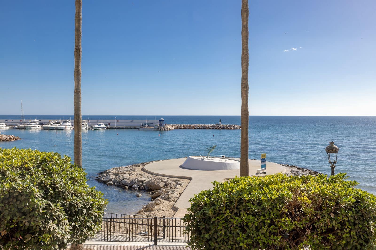 1 bedroom Apartment for sale in Marbella - € 515,000 (Ref: 9448779)