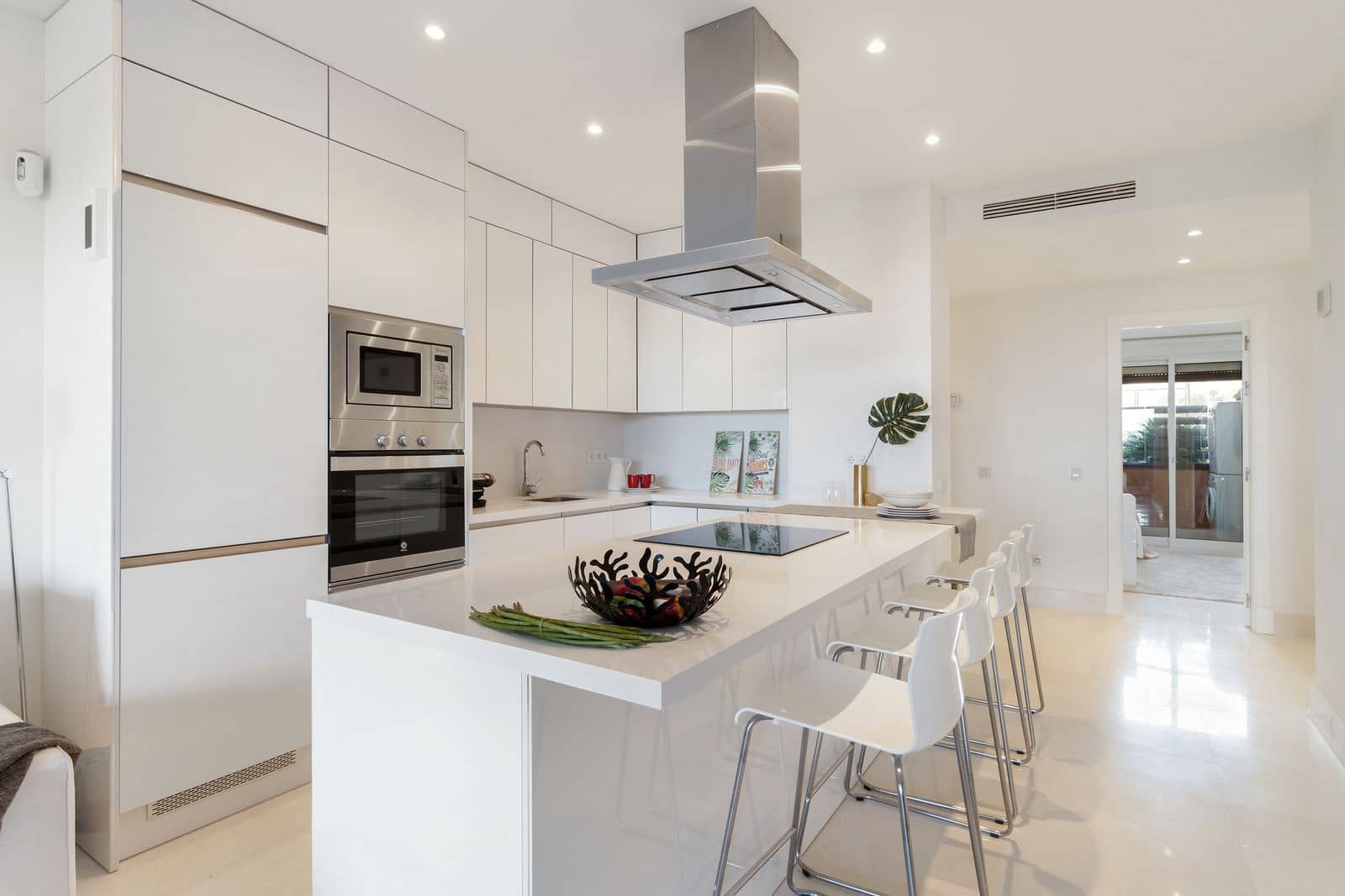 2 soveværelse Lejlighed til salg i Los Flamingos - € 710.000 (Ref: 9448781)