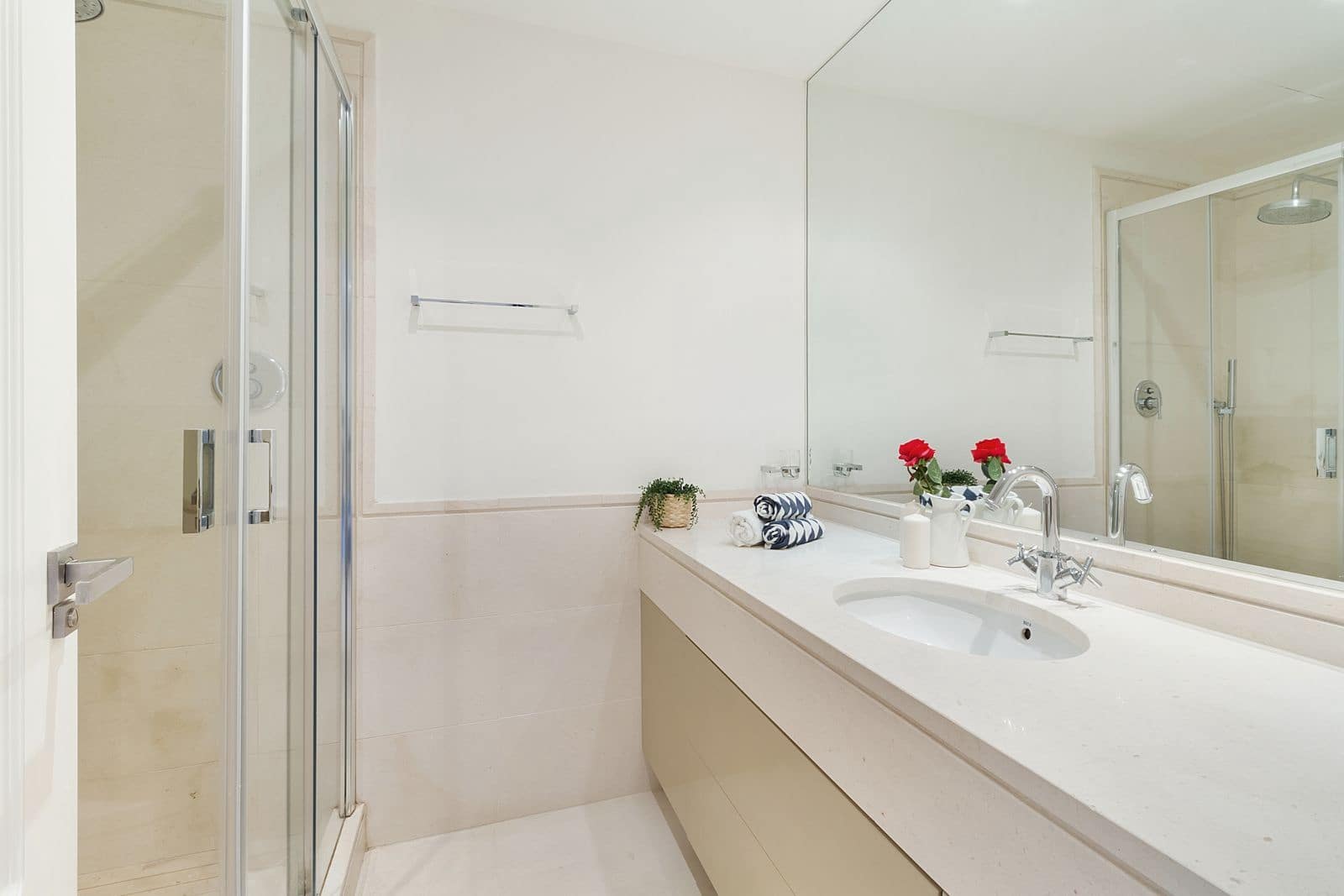 2 soveværelse Lejlighed til salg i Los Flamingos - € 710.000 (Ref: 9448781)