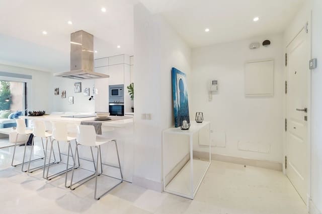 2 soveværelse Lejlighed til salg i Los Flamingos, Benahavís - € 710.000 (Ref: 9448781)