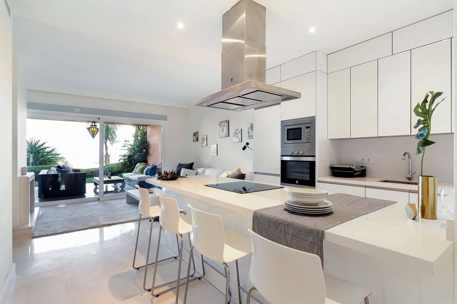 2 soveværelse Lejlighed til salg i Los Flamingos - € 710.000 (Ref: 9448781)