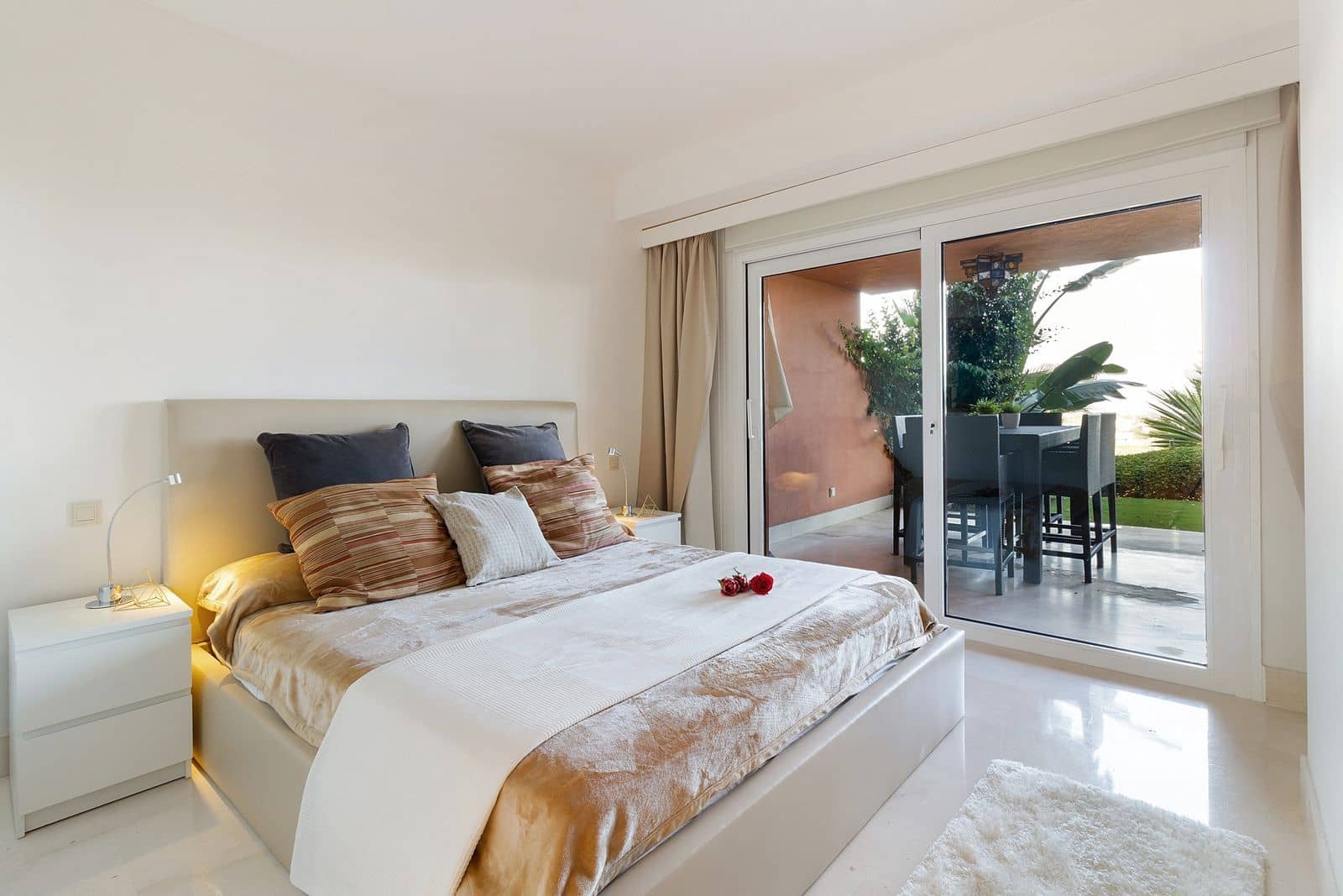 2 soveværelse Lejlighed til salg i Los Flamingos - € 710.000 (Ref: 9448781)