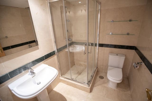 2 bedroom Apartment for sale in Los Flamingos, Benahavís - € 369,500 (Ref: 9448786)