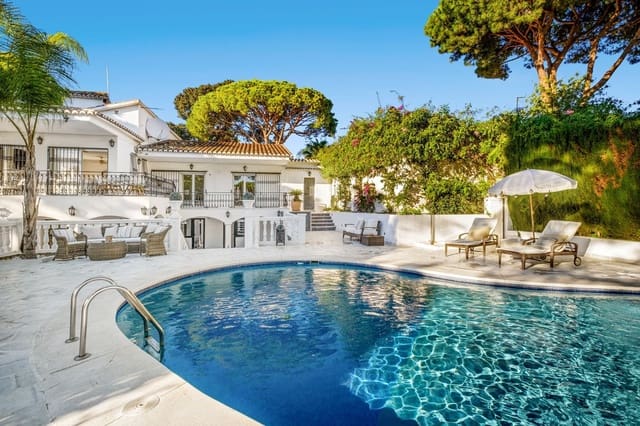 6 soveværelse Villa til salg i Calahonda, Mijas - € 1.200.000 (Ref: 9448788)
