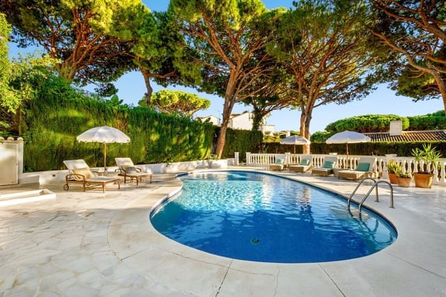 6 soveværelse Villa til salg i Calahonda, Mijas - € 1.200.000 (Ref: 9448788)