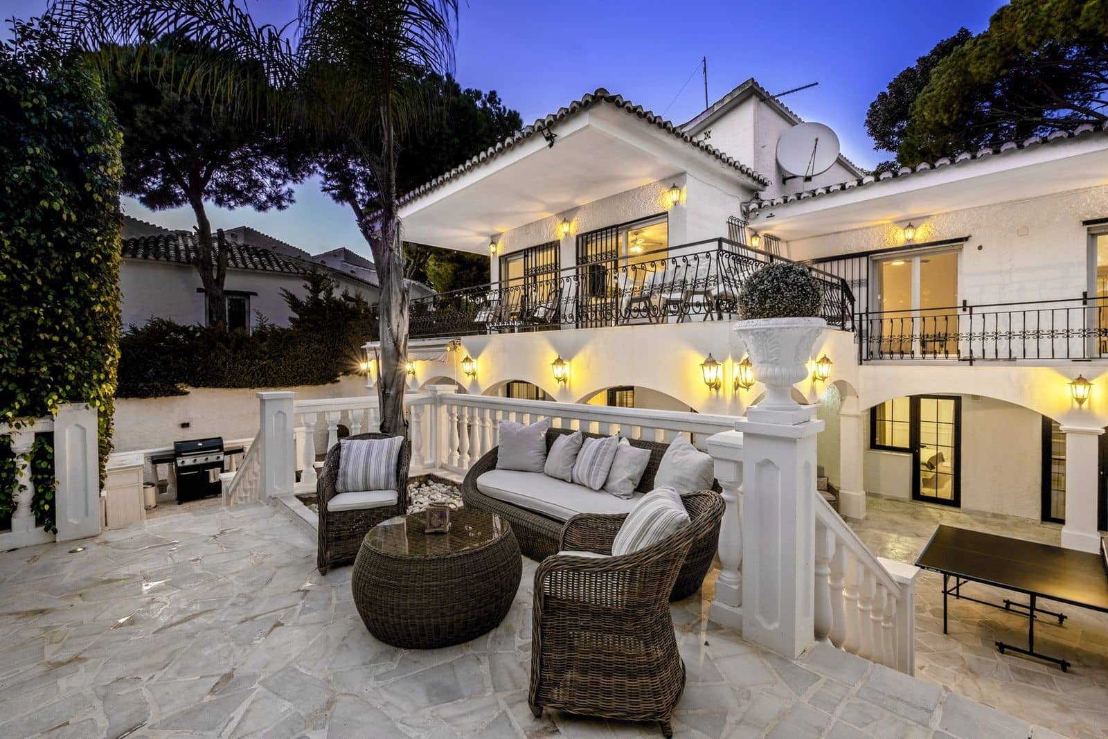 6 soveværelse Villa til salg i Calahonda - € 1.200.000 (Ref: 9448788)