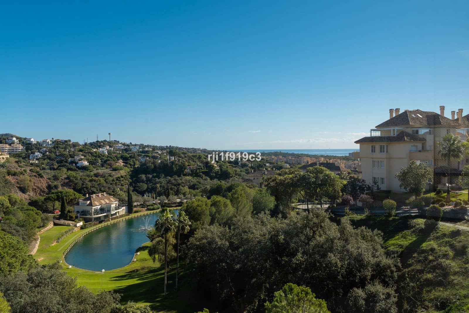 3 soveværelse Lejlighed til salg i Elviria - € 548.000 (Ref: 9448790)