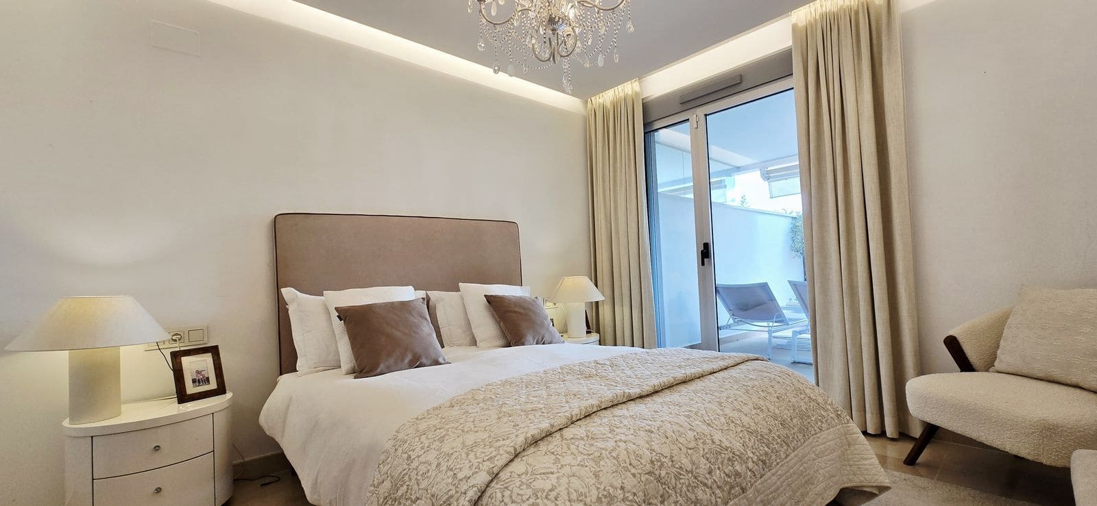 3 bedroom Apartment for sale in Benahavis - € 690,000 (Ref: 9448792)