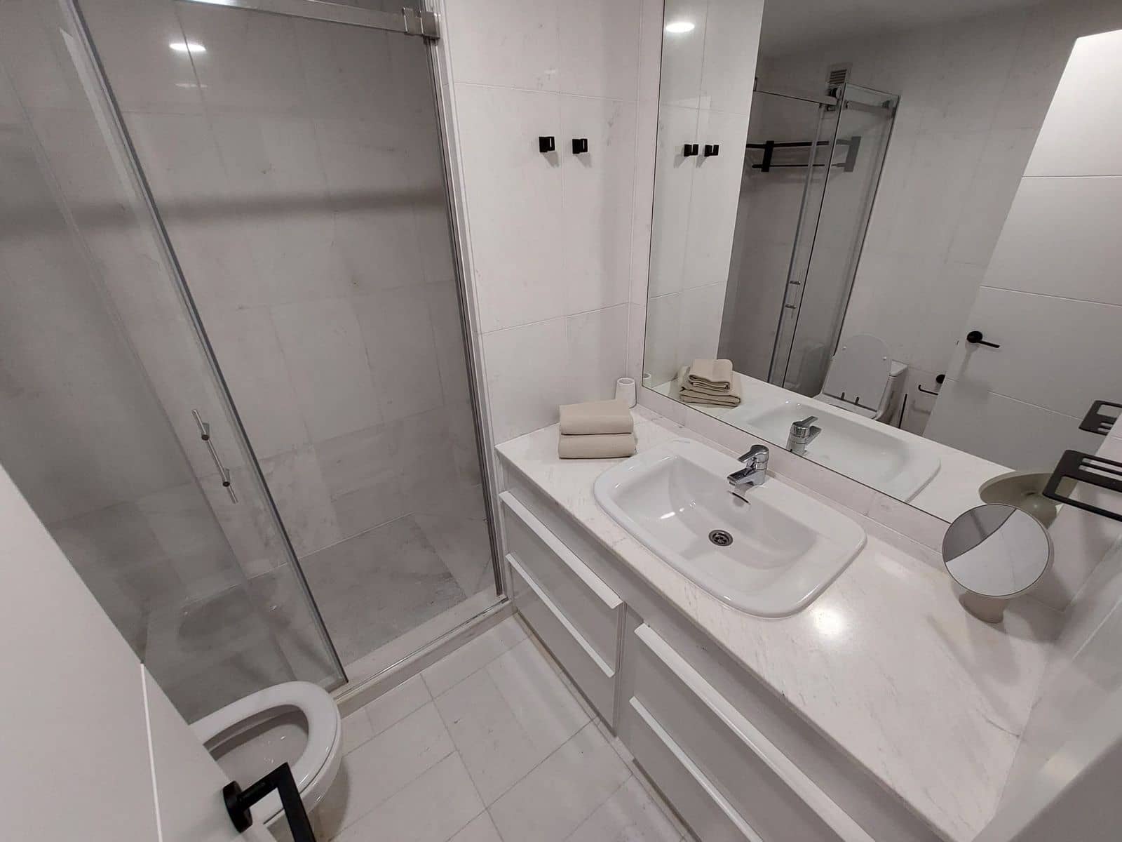 3 bedroom Apartment for sale in Puerto Banus - € 1,300,000 (Ref: 9448801)