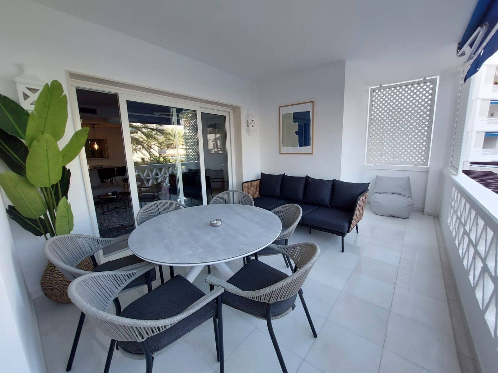 3 bedroom Apartment for sale in Puerto Banus - € 1,300,000 (Ref: 9448801)