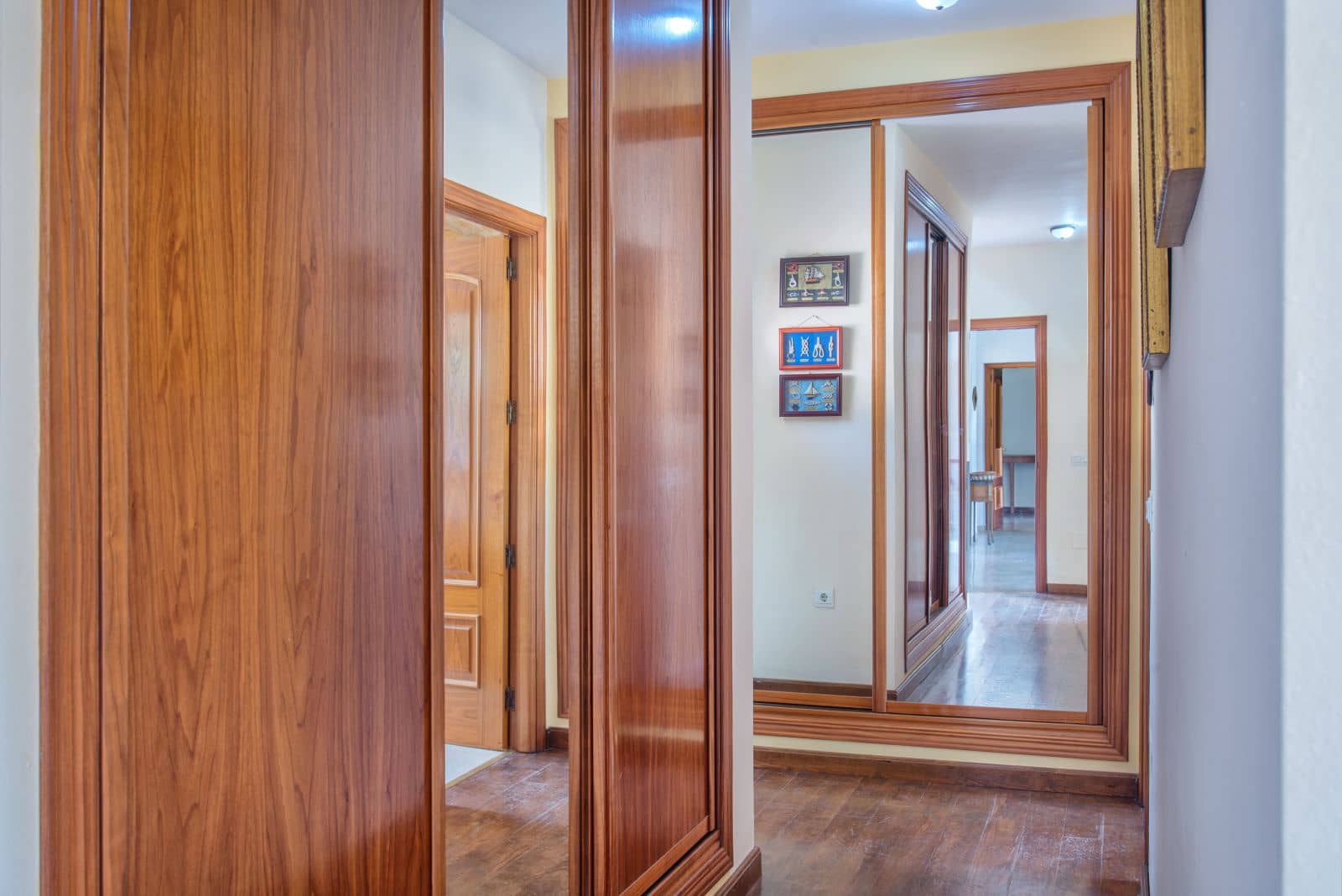 4 soveværelse Villa til salg i Marbella - € 1.460.000 (Ref: 9448802)