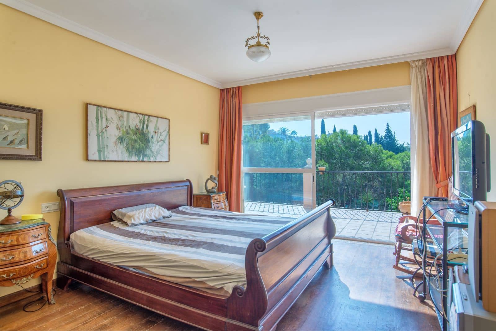 4 soveværelse Villa til salg i Marbella - € 1.460.000 (Ref: 9448802)