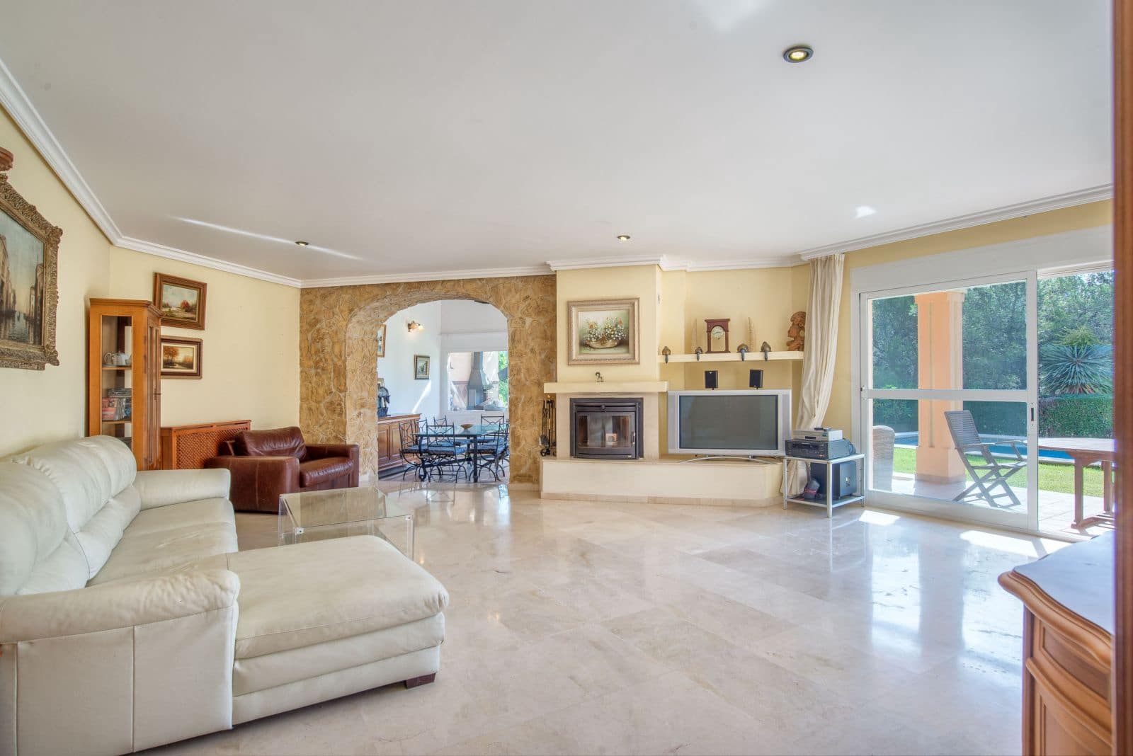 4 soveværelse Villa til salg i Marbella - € 1.460.000 (Ref: 9448802)