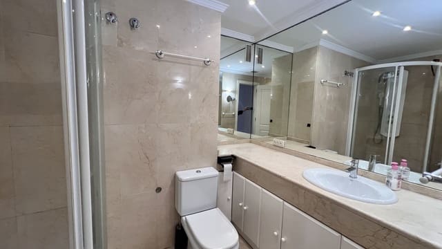 3 makuuhuone Huoneisto myytävänä paikassa Golden Mile, Marbella - 630 000 € (Ref: 9448808)