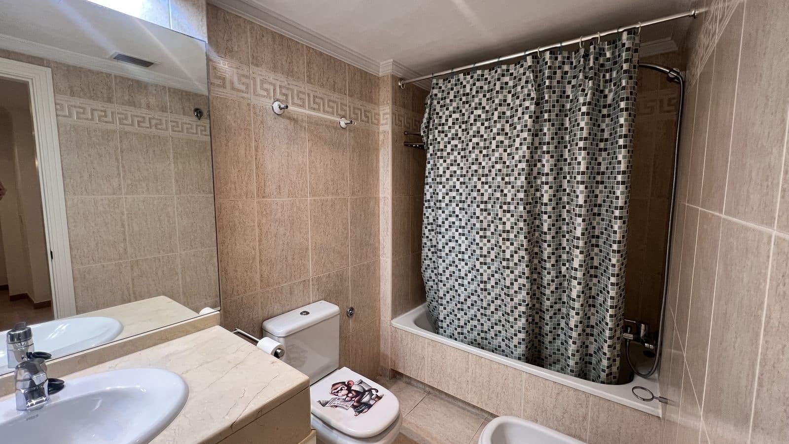 3 makuuhuone Huoneisto myytävänä paikassa Golden Mile - 630 000 € (Ref: 9448808)