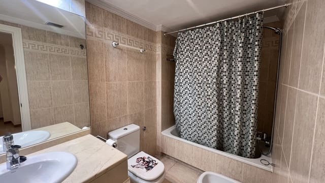 3 makuuhuone Huoneisto myytävänä paikassa Golden Mile, Marbella - 630 000 € (Ref: 9448808)