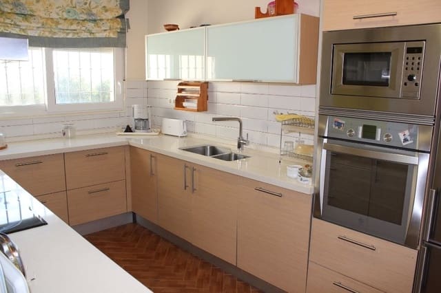 5 soverom Villa til salgs i Casares - € 1 100 000 (Ref: 9448809)