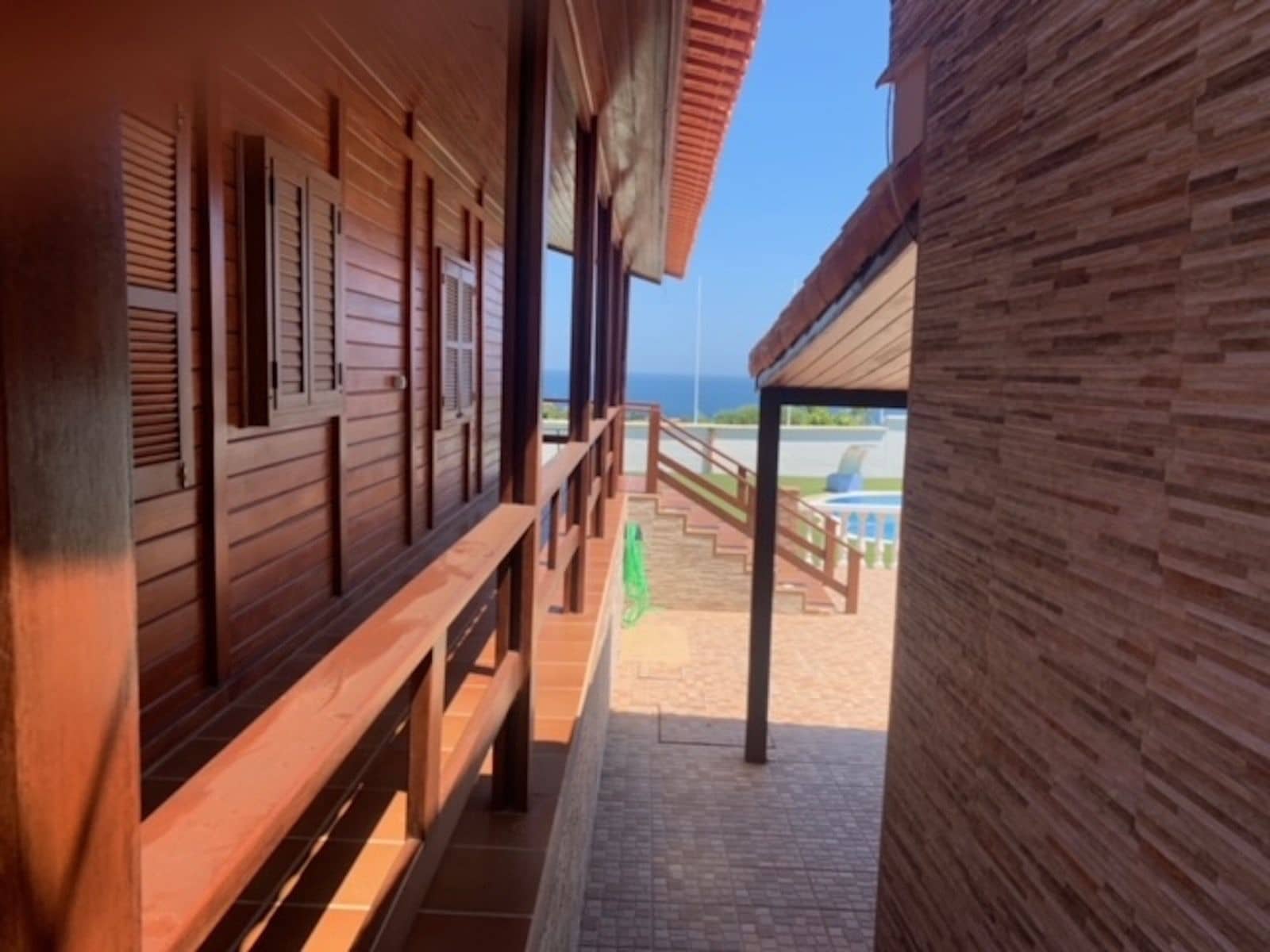 Chalet de 4 habitaciones en San Roque en venta - 488.520 € (Ref: 9448812)