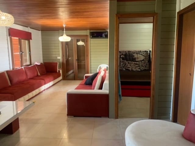 Chalet de 4 habitaciones en San Roque en venta - 488.520 € (Ref: 9448812)
