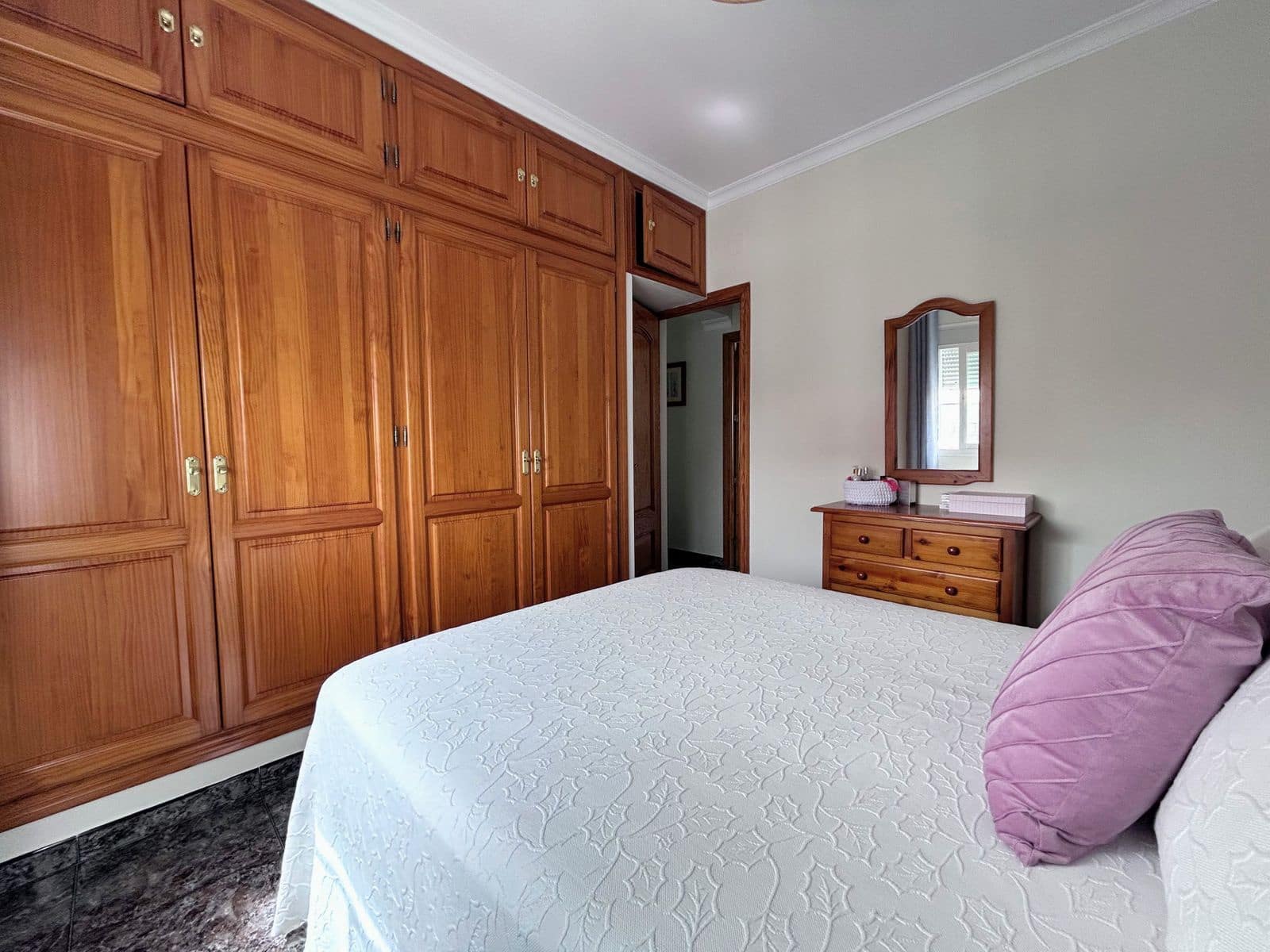 3 sovrum Lägenhet till salu i Estepona - 325 000 € (Ref: 9448813)