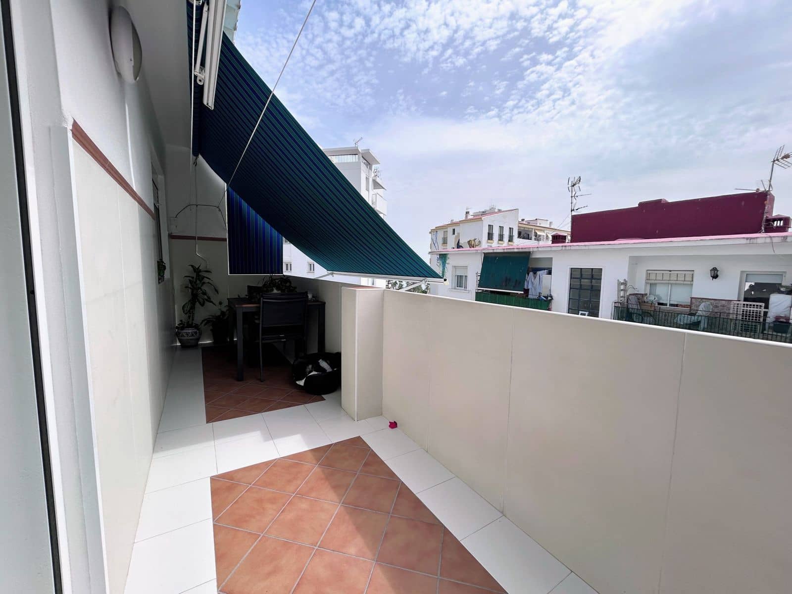 3 sovrum Lägenhet till salu i Estepona - 325 000 € (Ref: 9448813)