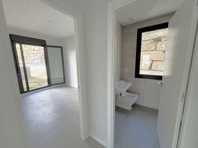 4 soveværelse Semi-Rækkehus til salg i Riviera del Sol, Mijas - € 650.000 (Ref: 9448820)