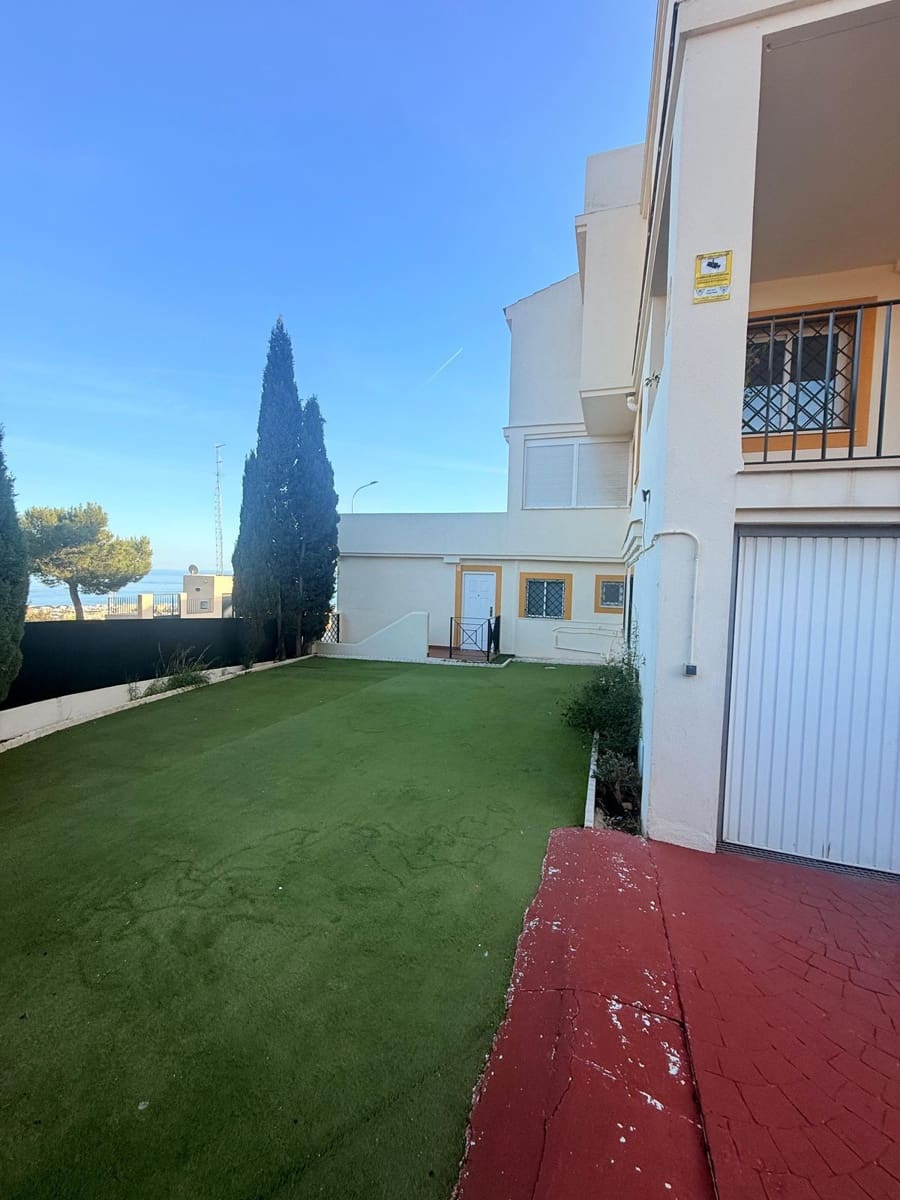 3 slaapkamer Halfvrijstaande villa te koop in Benalmadena - € 487.830 (Ref: 9448826)