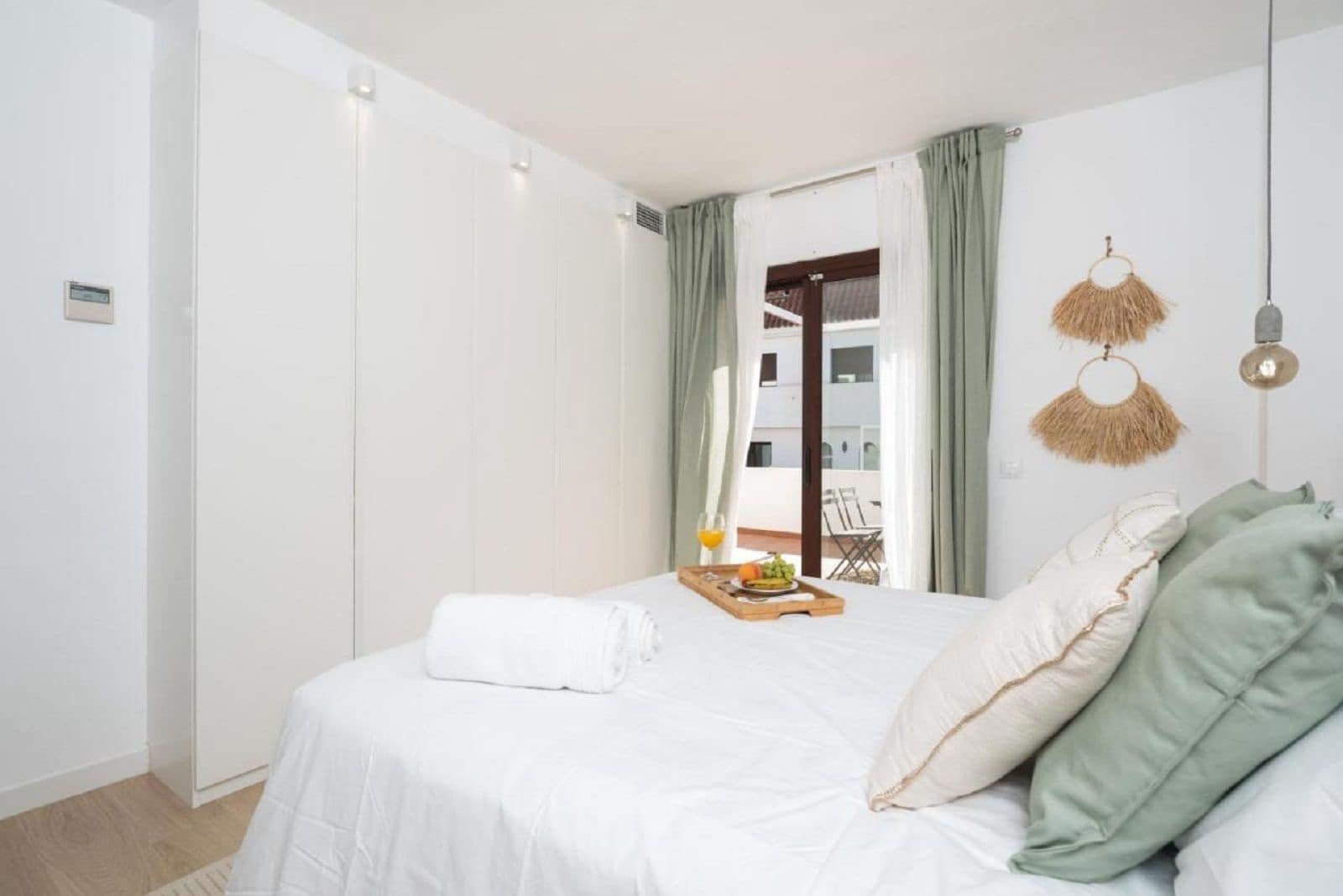 2 makuuhuone Huoneisto myytävänä paikassa Golden Mile - 590 000 € (Ref: 9448828)