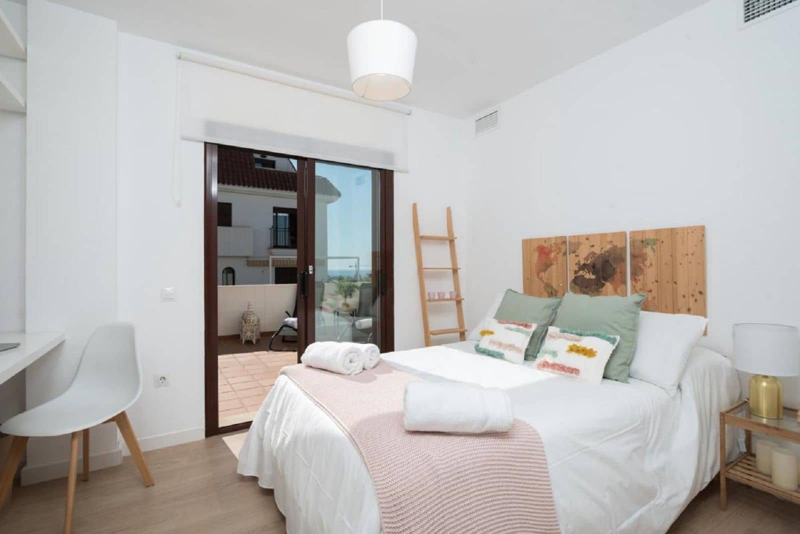 2 makuuhuone Huoneisto myytävänä paikassa Golden Mile - 590 000 € (Ref: 9448828)