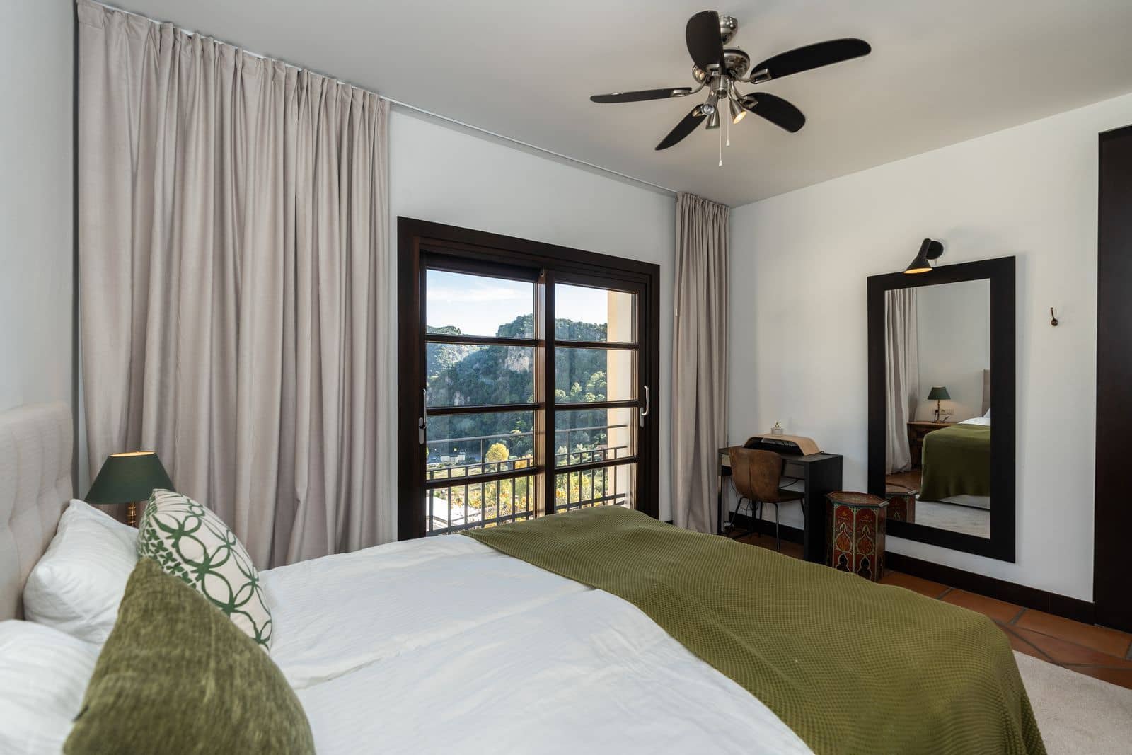 4 soverom Hus til salgs i Benahavis - € 695 000 (Ref: 9448834)