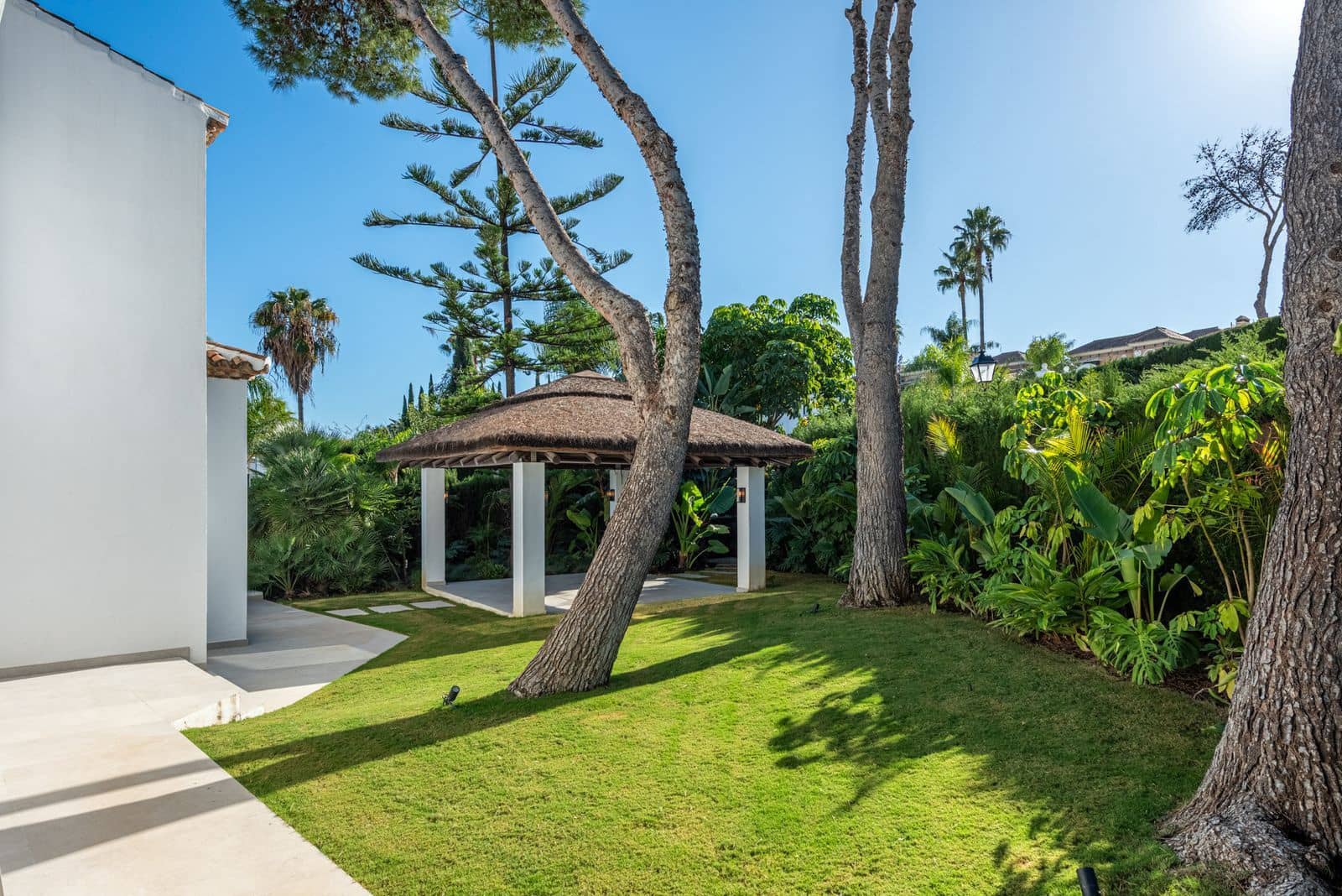 4 soveværelse Villa til salg i Nueva Andalucia - € 3.495.000 (Ref: 9455984)