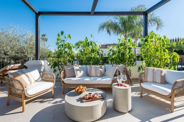 4 soveværelse Villa til salg i Nueva Andalucia, Marbella - € 3.495.000 (Ref: 9455984)