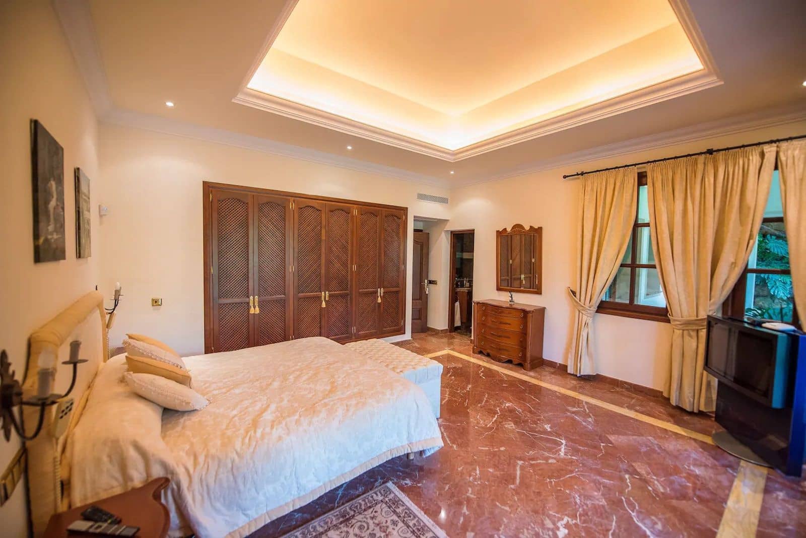 8 makuuhuone Huvila myytävänä paikassa La Zagaleta - 5 850 000 € (Ref: 9455987)